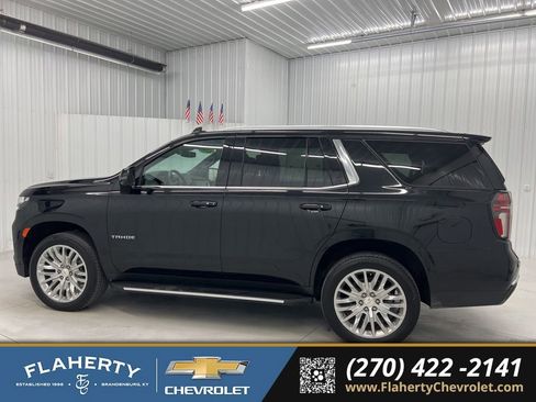 Used 2024 Chevrolet Tahoe LT w/ LT Signature Plus Package image 5