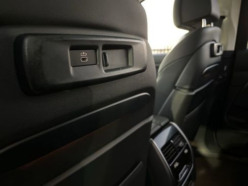 Used 2022 BMW X7 xDrive40i w/ Executive Package image 28