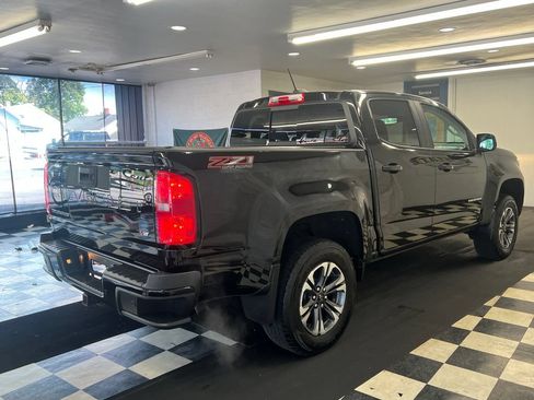 Used 2021 Chevrolet Colorado Z71 w/ Safety Package AWD/4WD image 14