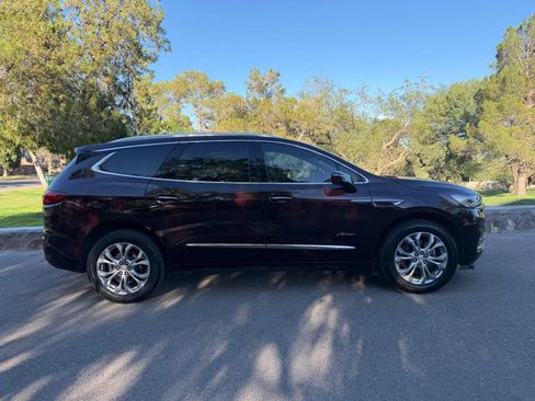 Used 2021 Buick Enclave Avenir w/ Avenir Technology Package FWD image 6