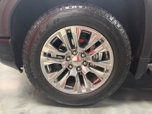 Used 2021 GMC Sierra 1500 Denali w/ Driver Alert Package II AWD/4WD image 22