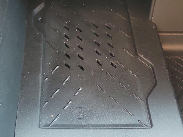 New 2026 Chrysler Pacifica Pinnacle FWD image 28