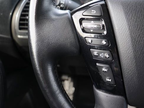 Used 2024 Nissan Armada SV image 23