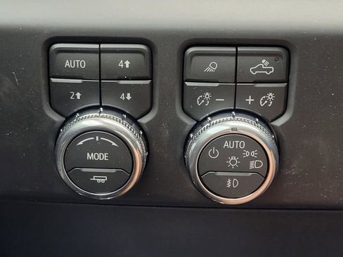 New 2026 GMC Sierra 1500 AT4 w/ AT4 Premium Package AWD/4WD image 18