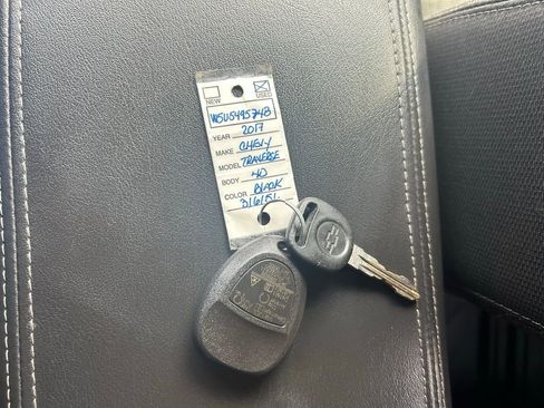 Used 2017 Chevrolet Traverse LT w/ Style and Technology Package image 50