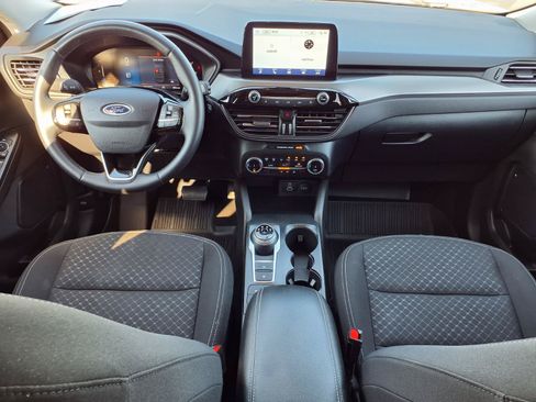 Used 2024 Ford Escape Active AWD/4WD image 8