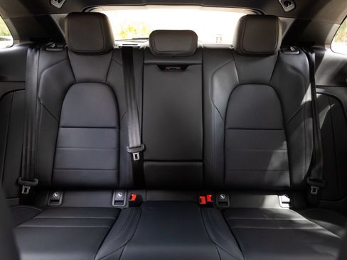 Certified 2026 Porsche Macan 4 Electric AWD/4WD image 27