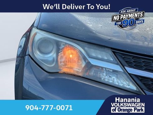 Used 2014 Toyota RAV4 LE FWD image 9