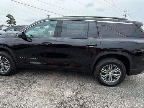 New 2026 Chevrolet Traverse LT FWD image 11