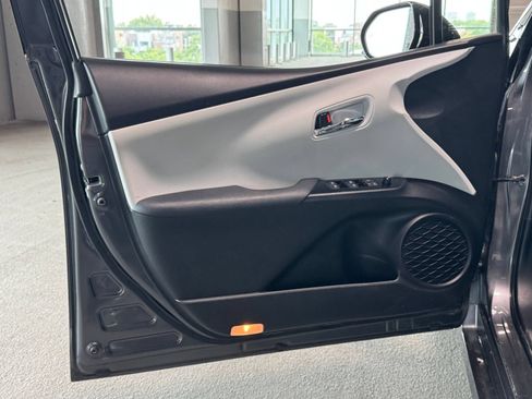 Used 2017 Toyota Prius Prime Advanced FWD image 15