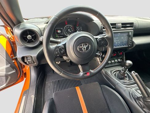 Used 2023 Toyota GR86 10th Anniversary SE RWD image 11