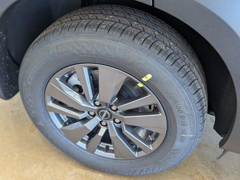 New 2026 Nissan Pathfinder SV image 16