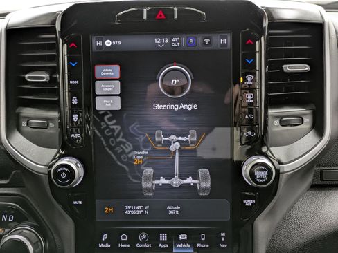 Used 2024 RAM 2500 Big Horn w/ Night Edition image 9