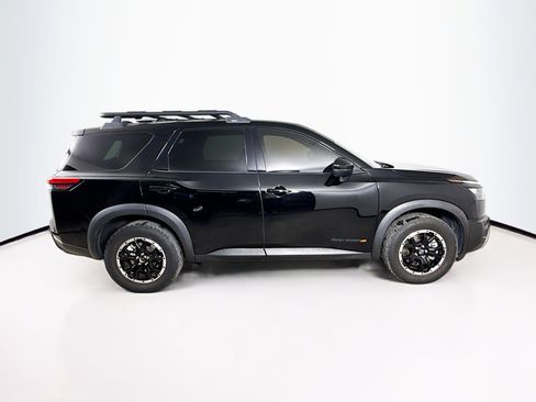 Used 2023 Nissan Pathfinder Rock Creek image 2