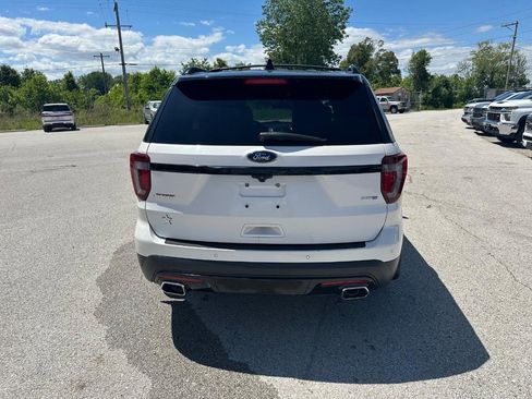 Used 2017 Ford Explorer Sport w/ Equipment Group 401A AWD/4WD image 3