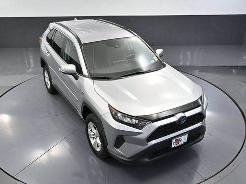 Used 2019 Toyota RAV4 LE w/ Carpet Mat Package AWD/4WD image 54