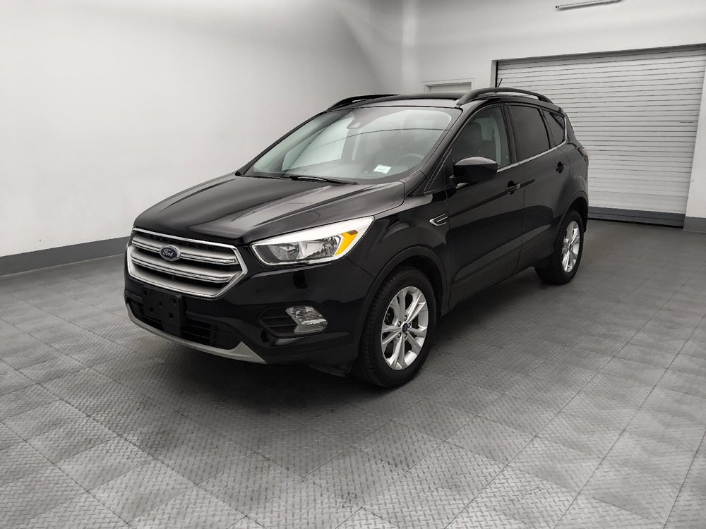 Used 2018 Ford Escape SE w/ Ford Safe & Smart Package AWD/4WD image 2