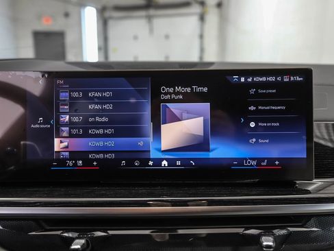 Used 2026 BMW X7 xDrive40i w/ M Sport Package image 14