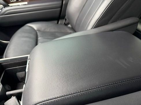 Used 2023 Land Rover Range Rover SE image 31