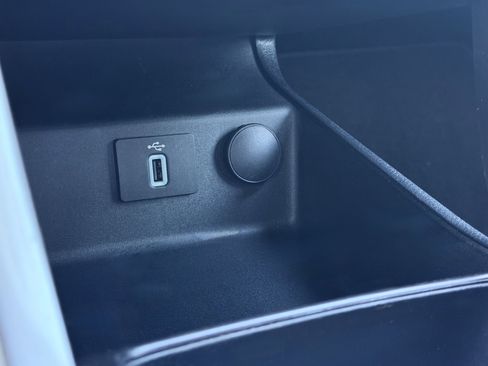 Used 2018 Ford Fusion SE w/ Equipment Group 602A FWD image 36