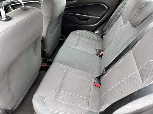 Used 2019 Ford Fiesta SE w/ Equipment Group 201A image 6