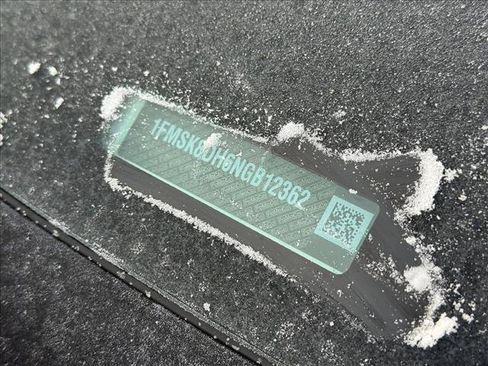 Used 2022 Ford Explorer XLT w/ Equipment Group 202A image 16