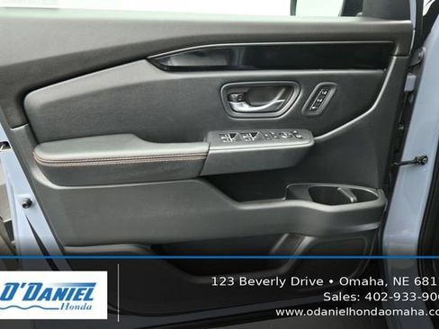 Used 2024 Honda Pilot TrailSport image 23