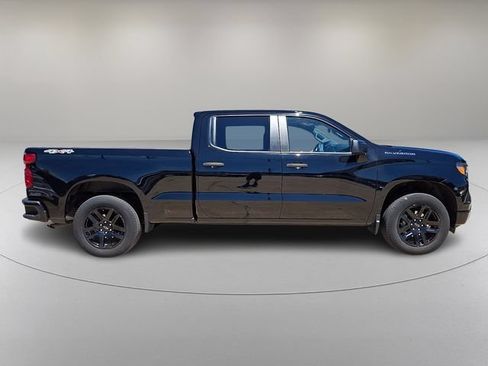 Used 2022 Chevrolet Silverado 1500 Custom AWD/4WD image 12