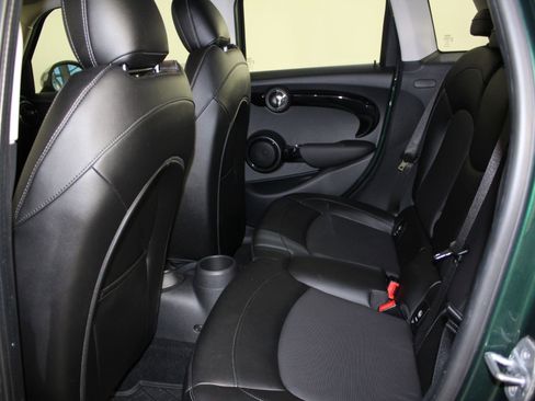 Used 2018 MINI Cooper S image 22