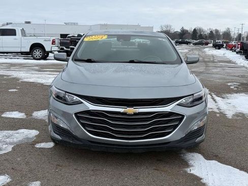 Used 2024 Chevrolet Malibu LT image 3