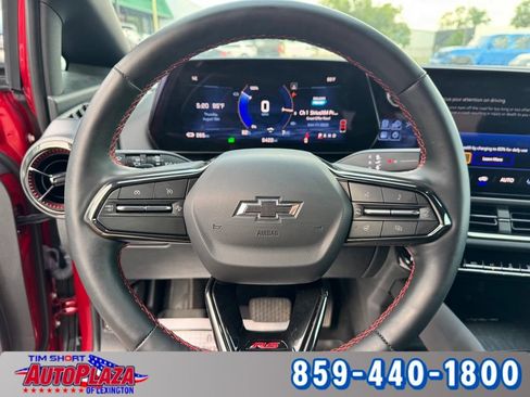 Used 2025 Chevrolet Equinox EV RS FWD image 21