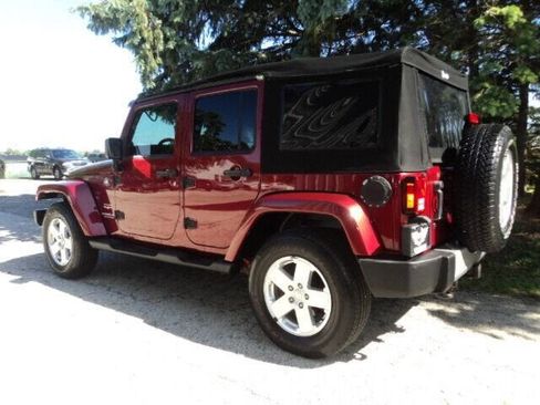 Used 2012 Jeep Wrangler Unlimited Sahara w/ Connectivity Group image 2