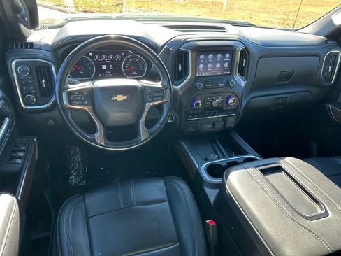 Used 2022 Chevrolet Silverado 1500 High Country w/ Technology Package image 22