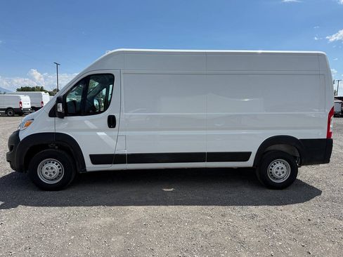 Used 2026 RAM ProMaster 2500 w/ Convenience Group FWD image 6
