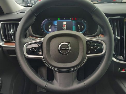 Certified 2025 Volvo V60 B5 Cross Country Plus image 12