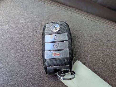 Used 2019 Kia Sorento SX FWD image 36