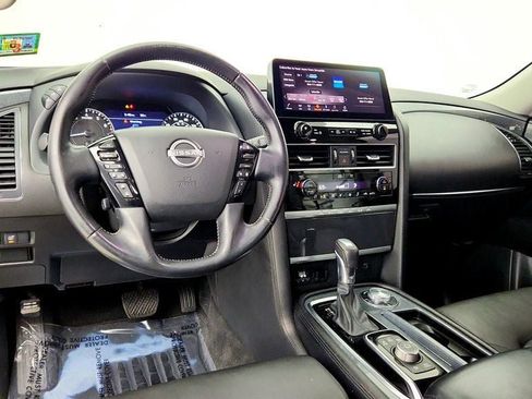 Used 2021 Nissan Armada SV AWD/4WD image 12