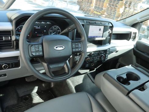 Used 2024 Ford F350 XL w/ XL Chrome Package image 6