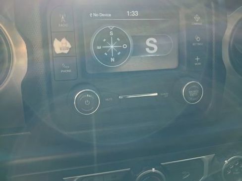 Used 2018 Jeep Wrangler Unlimited Sport image 37