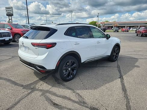 Used 2022 Buick Envision Essence w/ Technology Package II AWD/4WD image 5