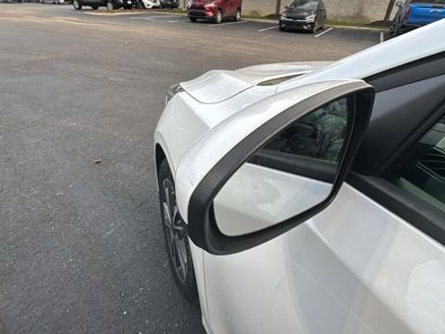 Used 2024 Kia Forte LXS image 38