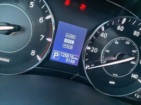 Used 2018 Nissan Armada SL w/ Moonroof Package image 9