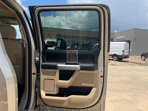 Used 2017 Ford F350 Lariat w/ Lariat Value Package image 22