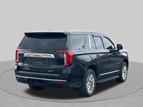 Used 2023 GMC Yukon SLT w/ SLT Premium Package AWD/4WD image 3