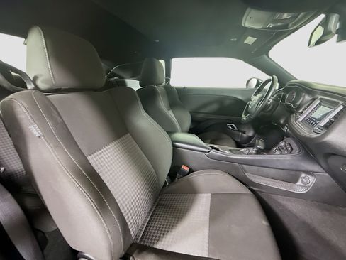 Used 2023 Dodge Challenger R/T image 27