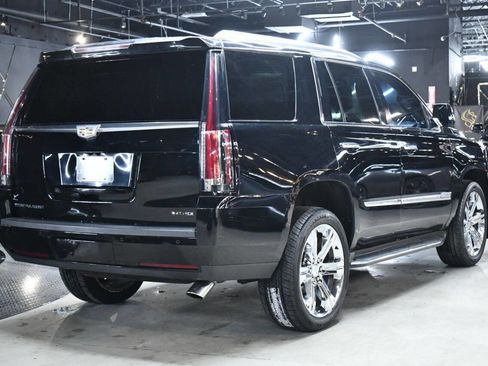 Used 2016 Cadillac Escalade Luxury image 14