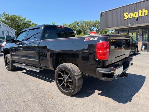 Used 2015 Chevrolet Silverado 2500 LTZ w/ LTZ Plus Package AWD/4WD image 7