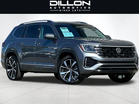 Used 2025 Volkswagen Atlas SEL Premium R-Line AWD/4WD image 2