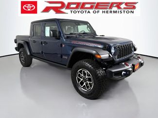Used 2025 Jeep Gladiator Rubicon w/ Convenience Group AWD/4WD video 1