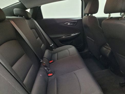 Used 2021 Chevrolet Malibu LS FWD image 19